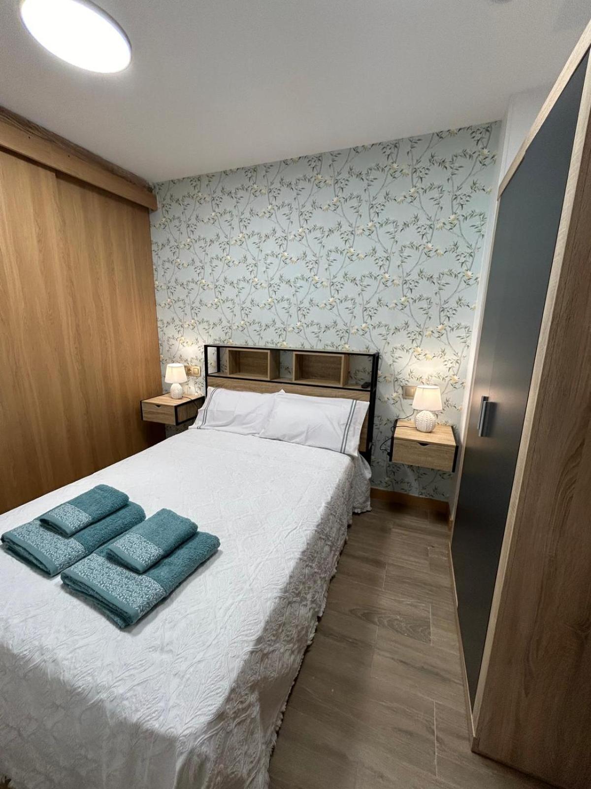 Apartamentos Torres Del Milladoiro Amés Kültér fotó